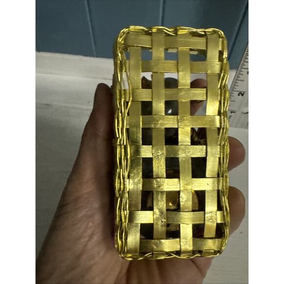 Vtg Salt Pepper Shaker Set Vintage Marble Brass In Gold Hardware Basket - Picture 5 of 5